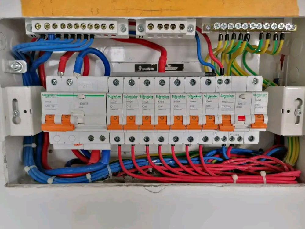 專業(yè)電路跳閘維修 線路改造 故障排查